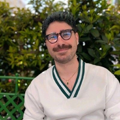 Roddy Norris-Localization Director, Tag